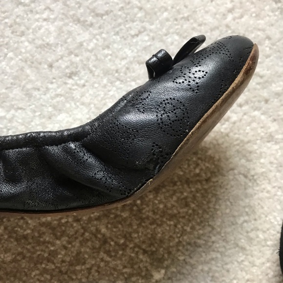 Louis Vuitton Mahina Ballet Flats - Picture 3 of 8